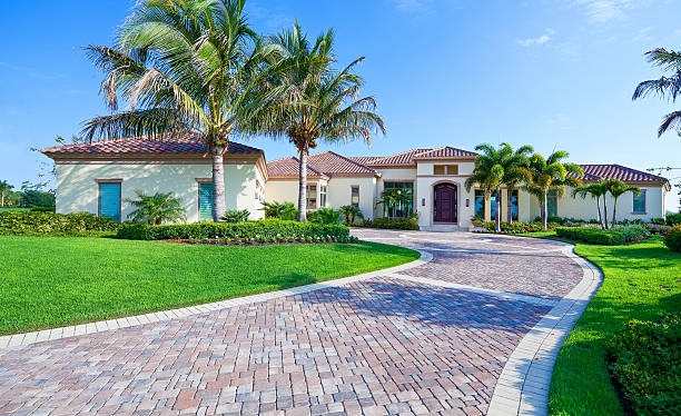 Best Decorative Driveway Pavers  in Roseau, MN
